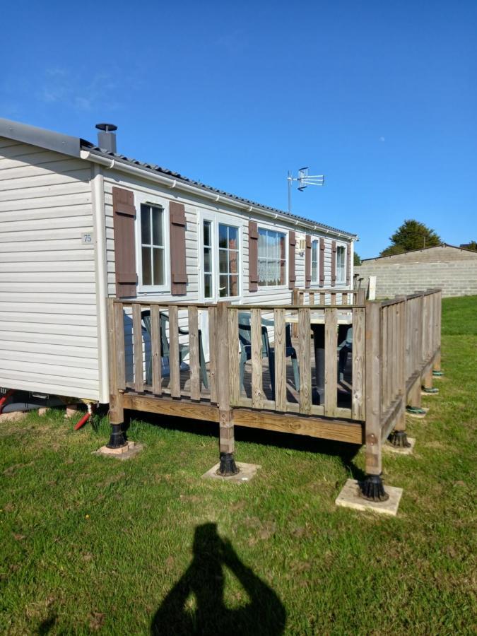 Mobilhome Nature Saint-Laurent-sur-Mer Extérieur photo
